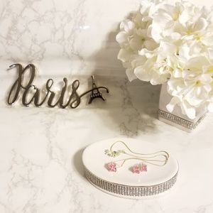 NWOT Earrings and Necklace Set